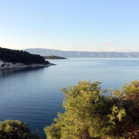 Rubinic Apartman Jelsa