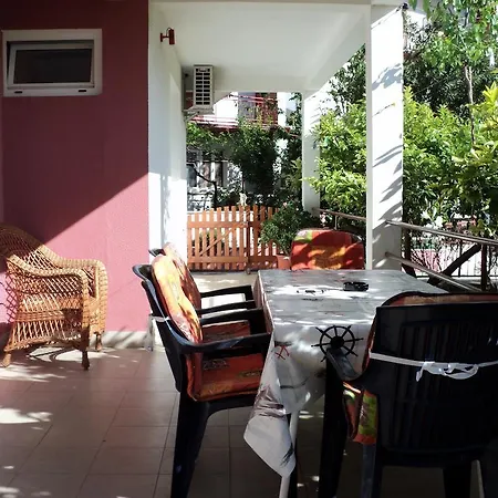 Rubinic Apartman Jelsa